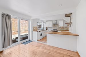 Dining Kitchen- click for photo gallery